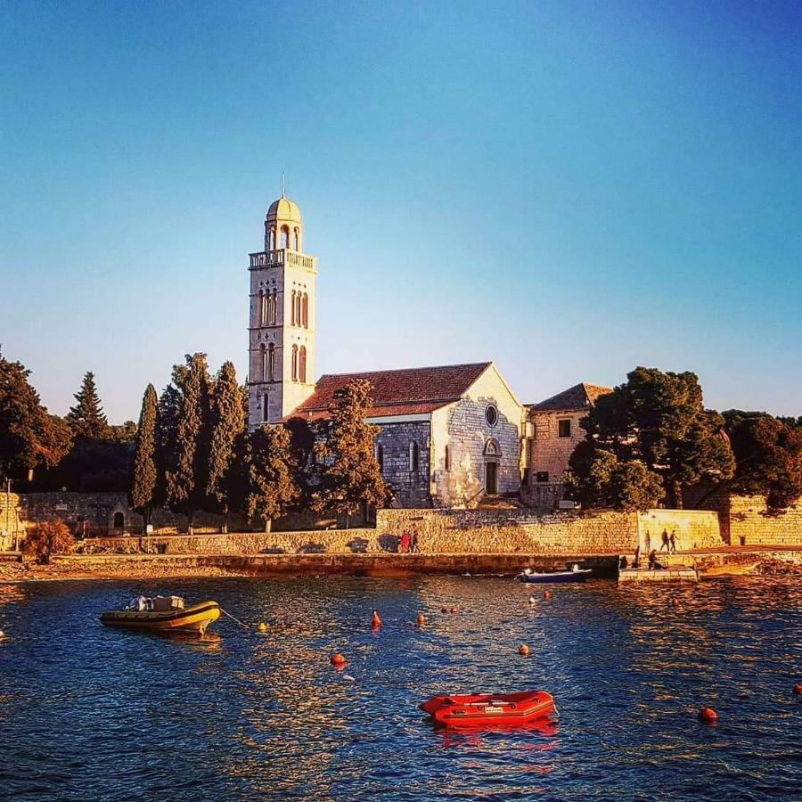 Apartment On Hvar Island Хвар Екстериор снимка